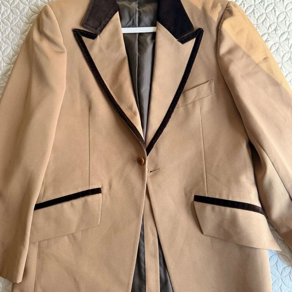 Vtg 70's After-six Men's Tan Jacket w/brown Lapel Trim 39R *read*